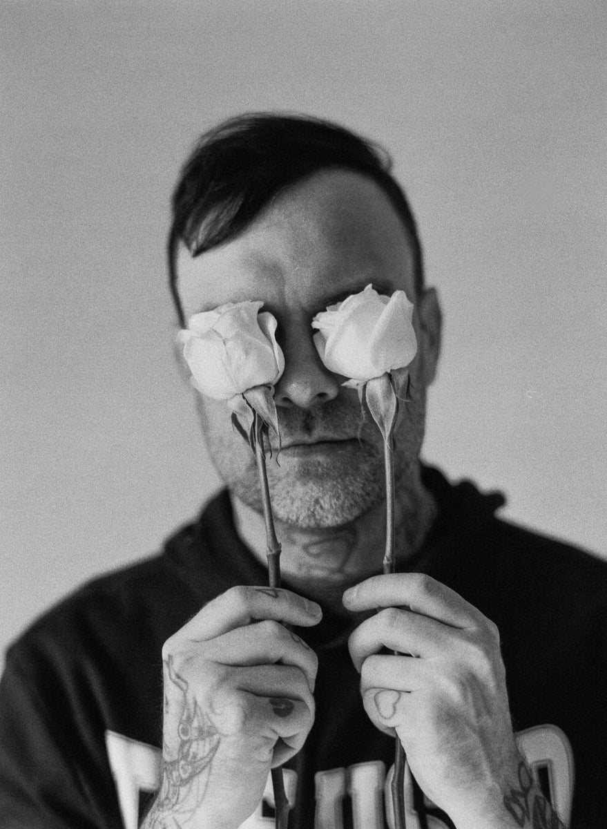 robbietheused shares new music video for "Just A Little Bit" Squatch