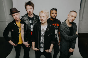 Deryck Whibley of Sum 41 releases “Catching Fire feat. nothing,nowhere.” after healing from wife’s suicide attempt