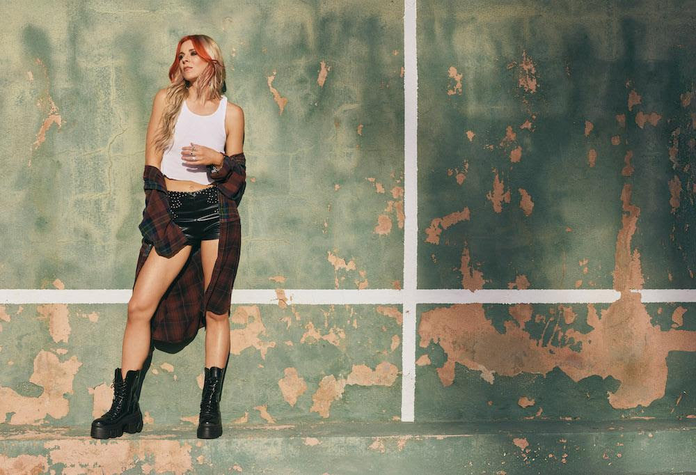 Taylor Acorn To Release Sophomore Album 'Poster Child'