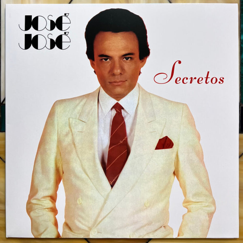 the album cover for Jose Jose - Secretos