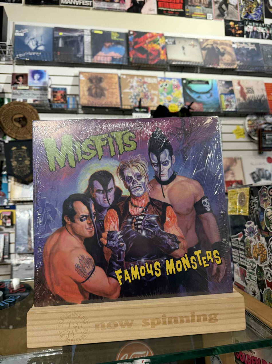 THE MISFITS - FAMOUS MONSTERS