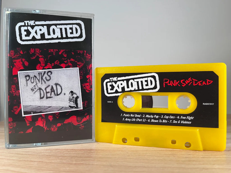 THE EXPLOITED- PUNKS NOT DEAD (CASS)
